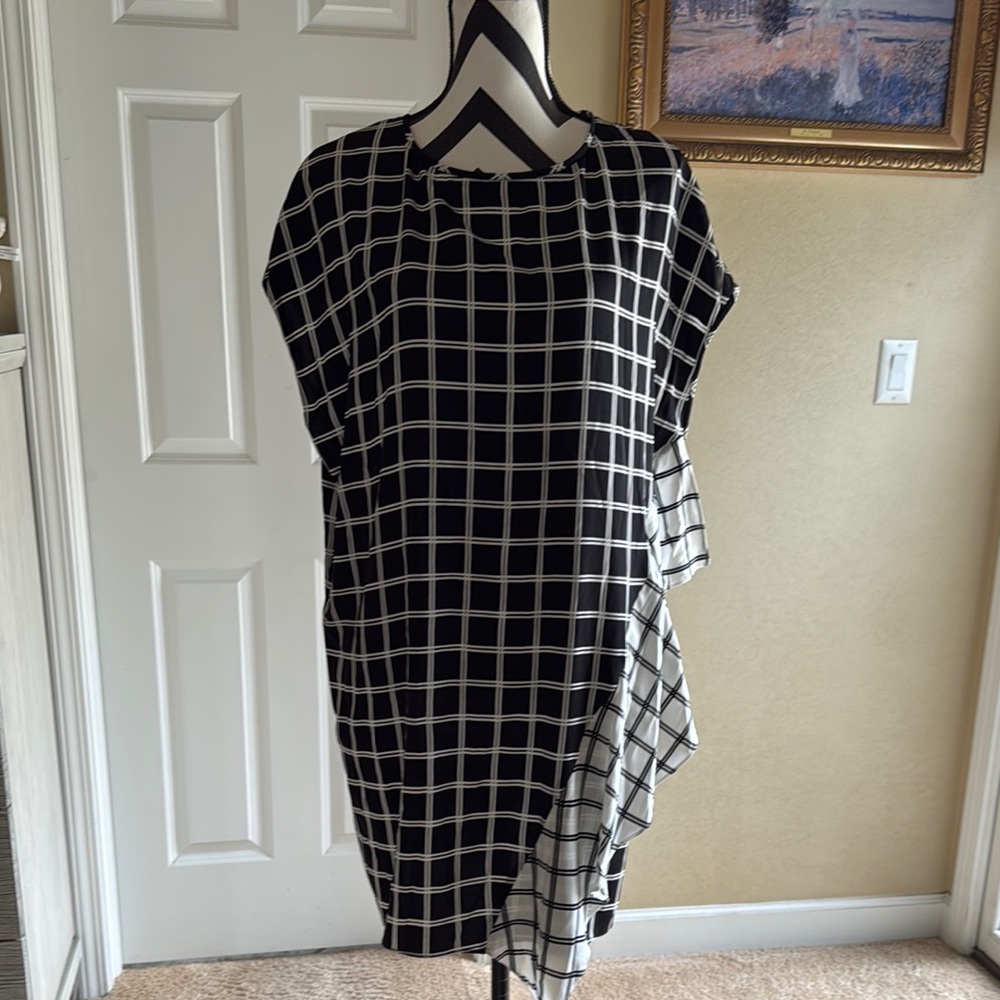 Diane Von Furstenberg Asymmetrical Black and White Dress with Dolman Sleeves